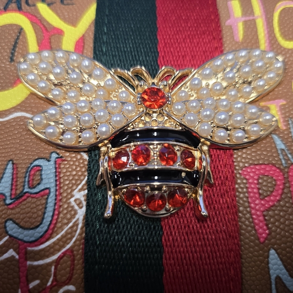 Chunma Tan & Multi Color Graffiti Design Vegan Leather Zipper Wristlet Wallet - Picture 4 of 8